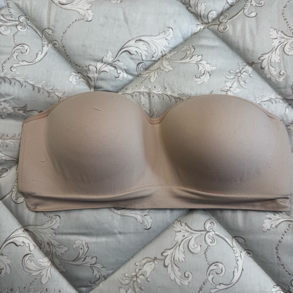 Auden Strapless Bandeau Bra in Beige